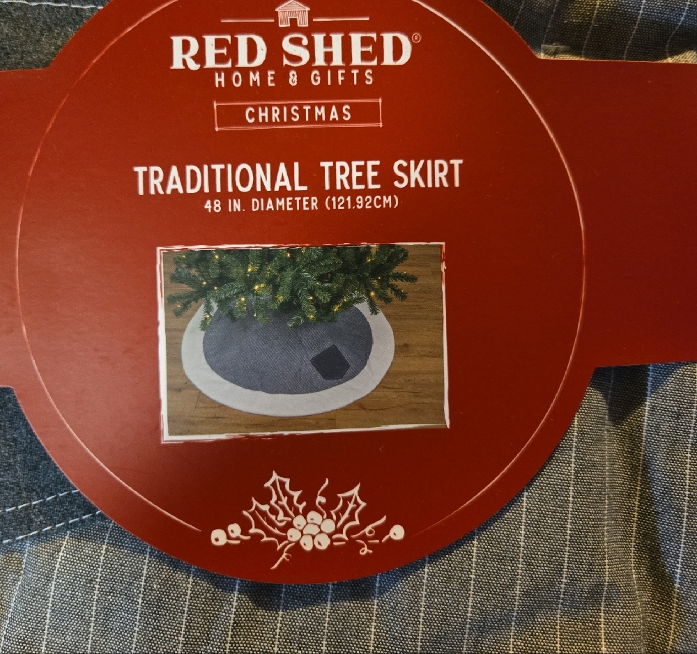 Red Shed Traditional Pinstripe Grey White Border Tree Skirt W Pocket NWT 4 Avail